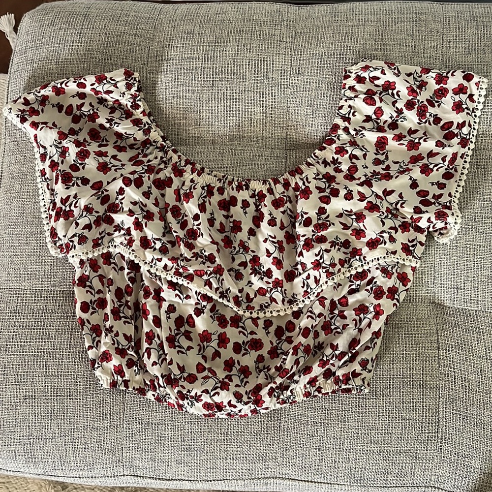 Floral Ruffle Off Shoulder Crop Top - Picture 3 of 4